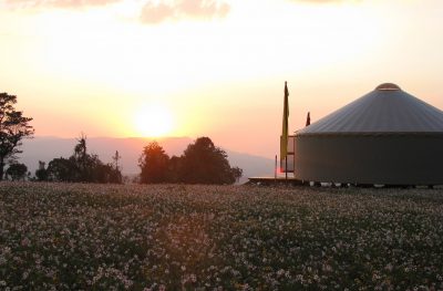 30' Yurts - Photo gallery with yurt images